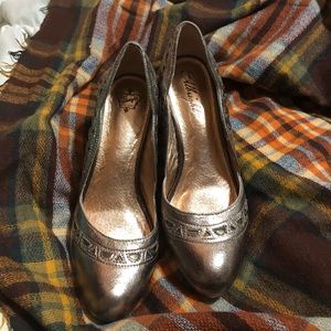Anthropologie Scalloped Heels Miss Albright Madan